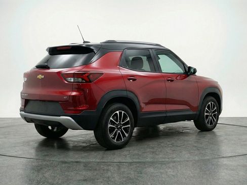 Used 2025 Chevrolet TrailBlazer LT image 9