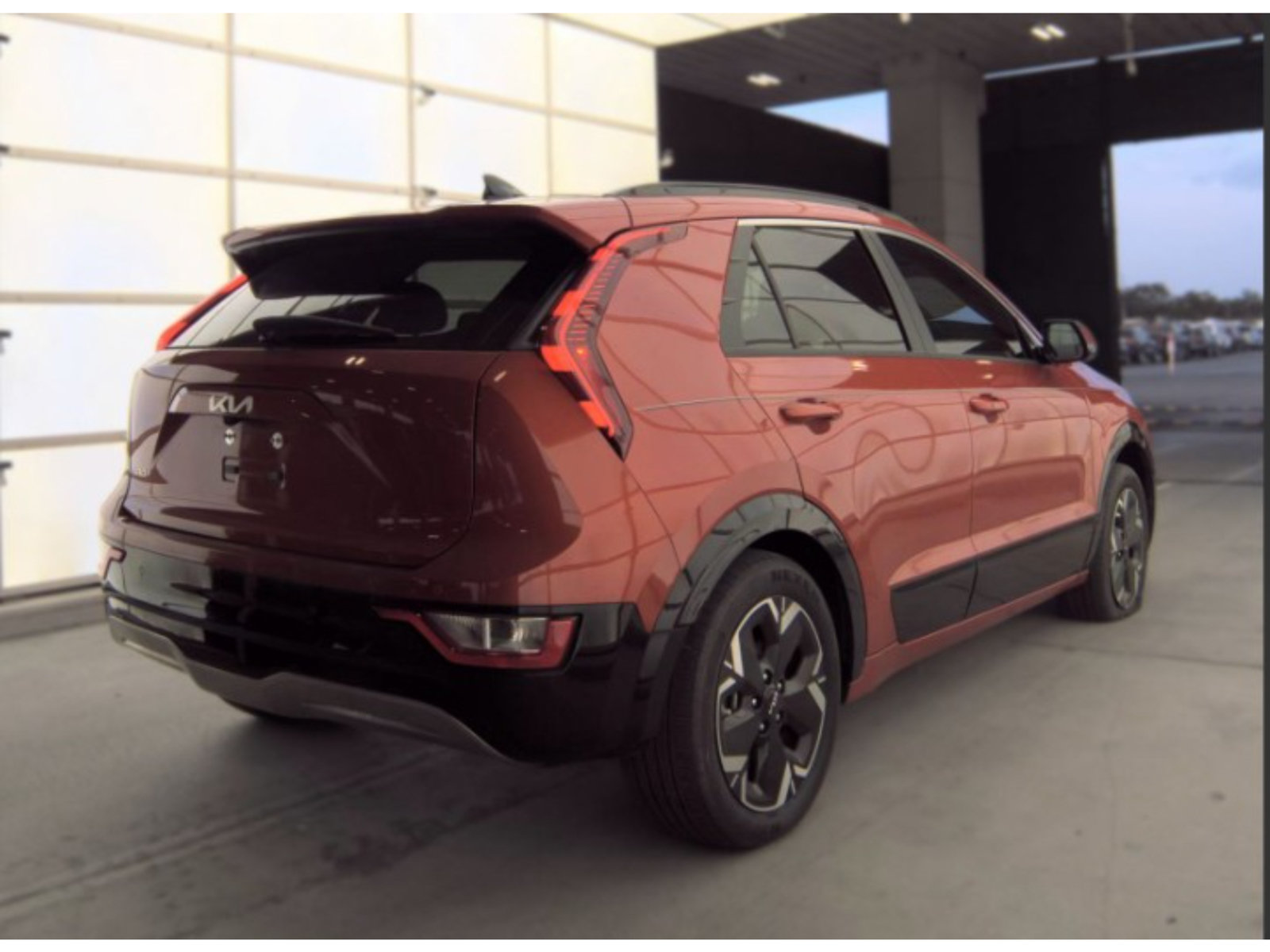 Used 2023 Kia Niro Wind FWD image 4