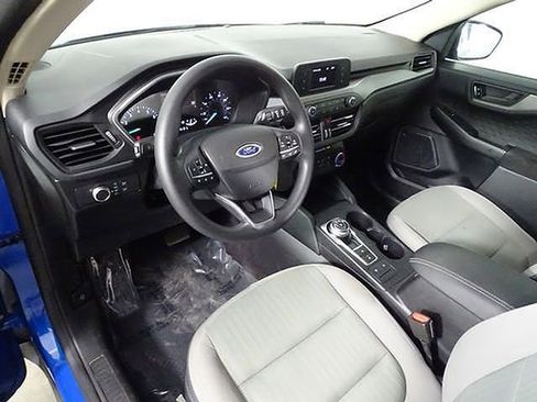 Used 2020 Ford Escape S image 24