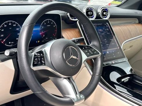 Used 2023 Mercedes-Benz GLC 300 4MATIC image 18
