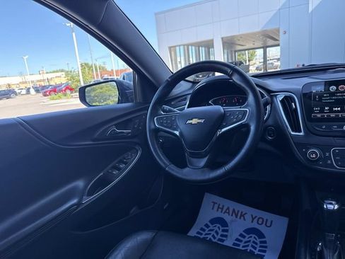 Used 2018 Chevrolet Malibu Premier w/ Premier Sun and Wheel Package FWD image 64