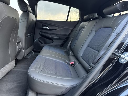 Used 2025 Buick Envista Preferred w/ Convenience I Package image 27