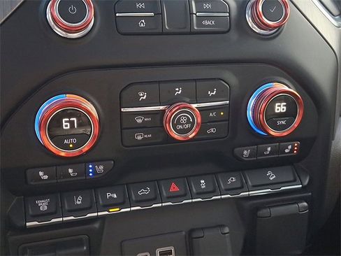 Used 2020 GMC Sierra 2500 Denali w/ Denali Ultimate Package image 16