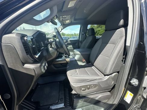 Used 2023 Chevrolet Silverado 1500 RST w/ Redline Edition AWD/4WD image 22