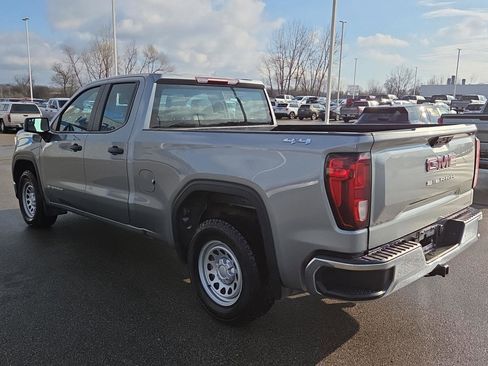 Used 2023 GMC Sierra 1500 Pro w/ Fleet Convenience Package AWD/4WD image 3