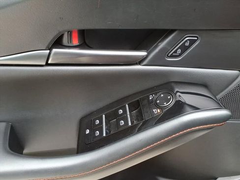 Certified 2025 MAZDA CX-30 Carbon image 11