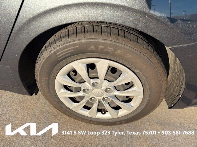 Used 2020 Kia Forte Sedan FWD image 6