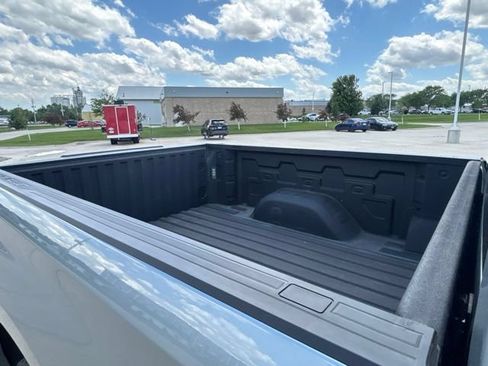 Used 2024 Chevrolet Silverado 1500 LTZ w/ LTZ Premium Package AWD/4WD image 32