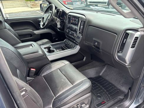 Used 2017 Chevrolet Silverado 1500 LTZ Z71 w/ LTZ Plus Package AWD/4WD image 21