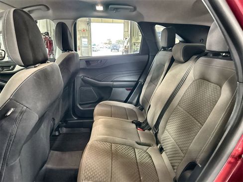 Used 2022 Ford Escape SE w/ SE Sport Appearance Package image 25