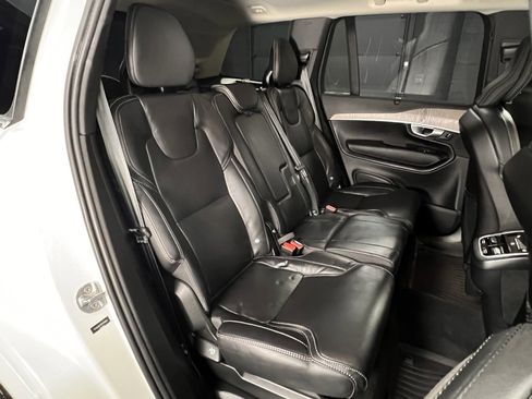 Used 2024 Volvo XC90 B6 Ultimate w/ Protection Package Premier image 17