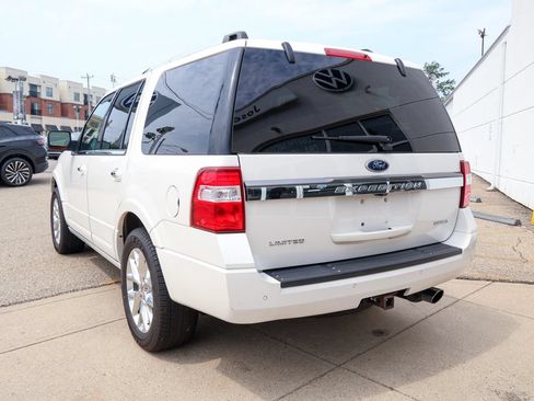 Used 2016 Ford Expedition Limited w/ Equipment Group 301A AWD/4WD image 3