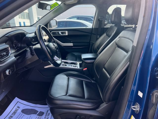 Used 2023 Ford Explorer XLT w/ Equipment Group 202A AWD/4WD image 11