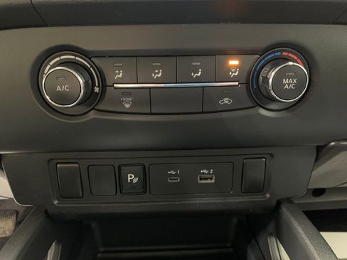 Used 2022 Nissan Frontier S w/ Technology Package image 7