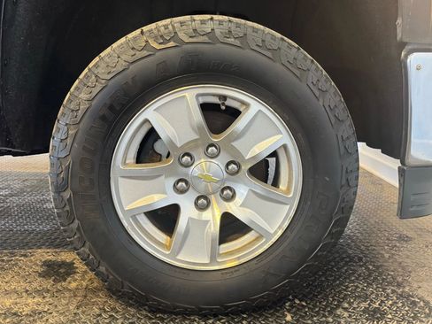 Used 2015 Chevrolet Silverado 1500 W/T image 32