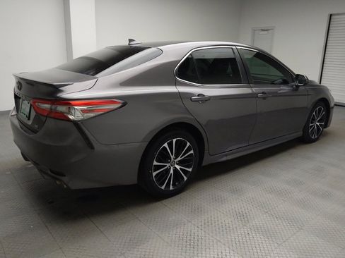 Used 2019 Toyota Camry SE image 10