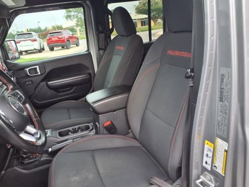 Used 2020 Jeep Gladiator Rubicon w/ Trailer Tow Package image 17