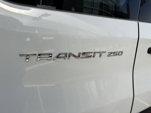 Used 2024 Ford Transit 250 Low Roof AWD w/ Exterior Upgrade Package image 7