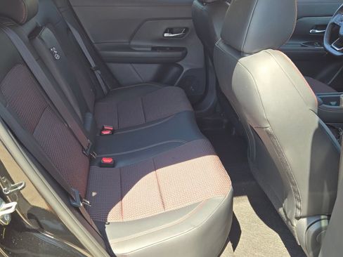 Used 2026 Nissan Kicks SR w/ Cold Weather Package AWD/4WD image 8