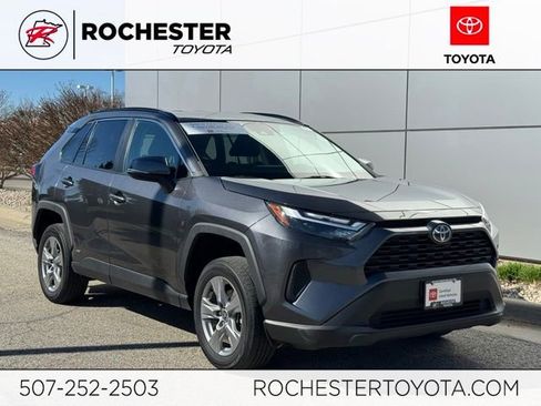 Used 2023 Toyota RAV4 XLE image 1