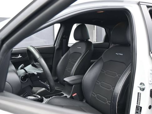 Used 2022 Kia Forte GT-Line w/ GT-Line Technology Package FWD image 10
