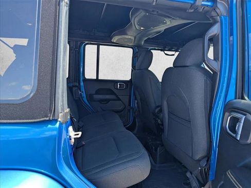 Used 2024 Jeep Wrangler Sahara image 18