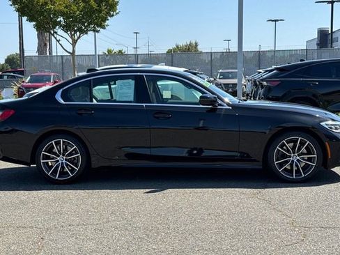 Used 2020 BMW 330i Sedan w/ Premium Package image 3