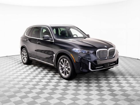 New 2026 BMW X5 xDrive50e w/ Executive Package image 8