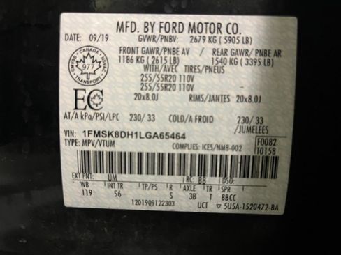 Used 2020 Ford Explorer XLT w/ Equipment Group 202A AWD/4WD image 18