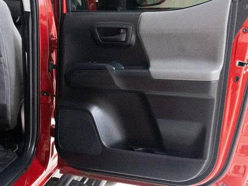 Used 2021 Toyota Tacoma SR5 image 17