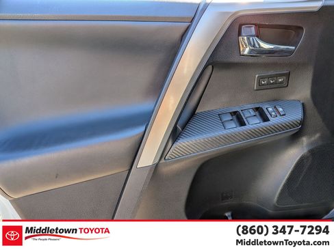 Used 2013 Toyota RAV4 Limited image 10