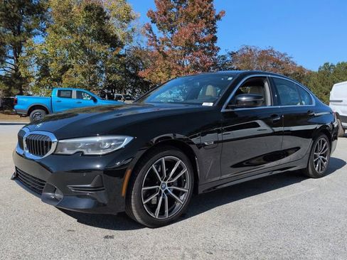 Used 2022 BMW 330e xDrive 330e xDrive w/ Premium Package image 8
