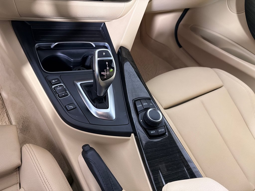 Used 2016 BMW 328i Sedan w/ Driver Assistance Package RWD image 17