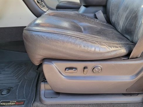 Used 2014 Cadillac Escalade ESV Platinum image 17