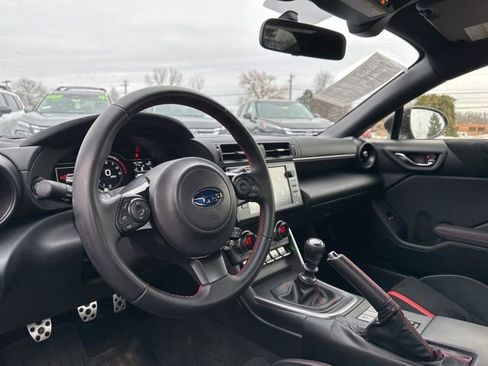 Used 2024 Subaru BRZ Limited image 9
