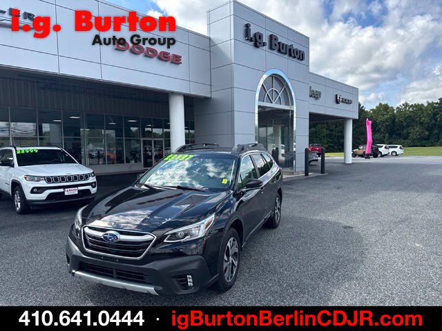 Used 2020 Subaru Outback Limited w/ Tech Package 2 AWD/4WD image 2