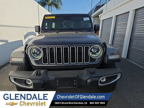 Used 2025 Jeep Wrangler Unlimited Sahara AWD/4WD image 11