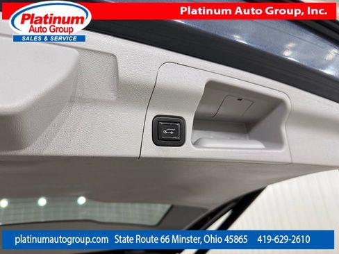 Used 2020 GMC Acadia SLT FWD image 37