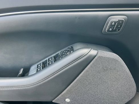 Certified 2025 Ford Mustang Mach-E Premium image 12