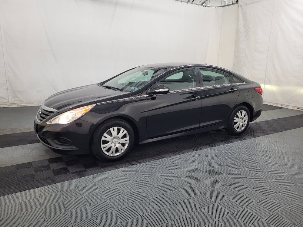 Used 2014 Hyundai Sonata GLS w/ Popular Equipment Group 2 FWD image 2