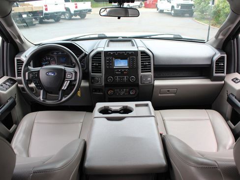 Used 2022 Ford F350 XL w/ Power Equipment Group image 29