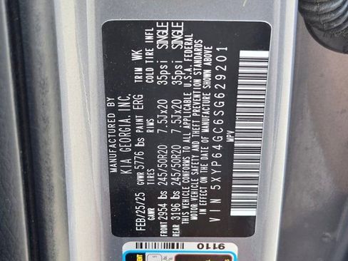 Used 2025 Kia Telluride S image 34