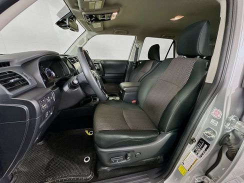 Certified 2024 Toyota 4Runner TRD Off-Road AWD/4WD image 20