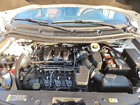 Used 2019 Ford Explorer XLT w/ XLT Desert Copper Package AWD/4WD image 24