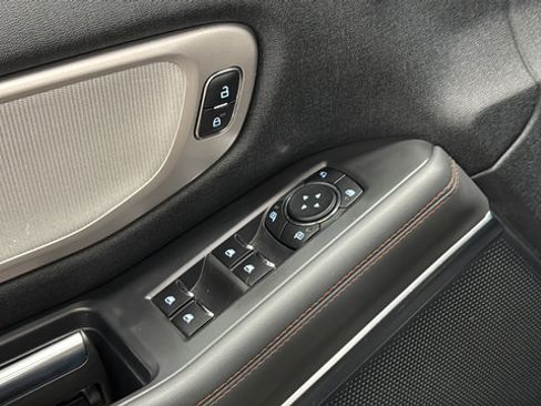 Used 2025 Ford Expedition Active AWD/4WD image 21