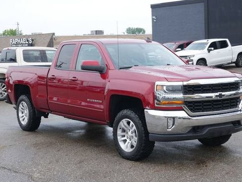 Used 2019 Chevrolet Silverado 1500 LT w/ All Star Edition AWD/4WD image 5