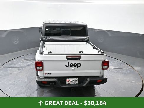 Used 2022 Jeep Gladiator Sport image 49