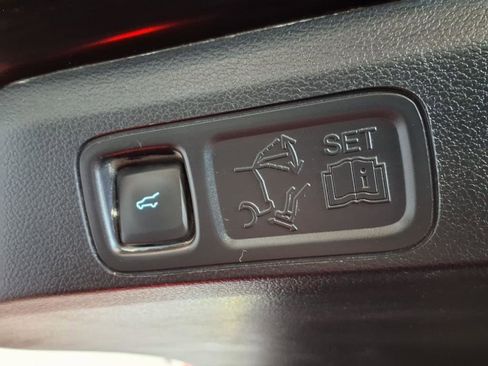 Used 2019 Ford Expedition Limited w/ Equipment Group 302A image 7