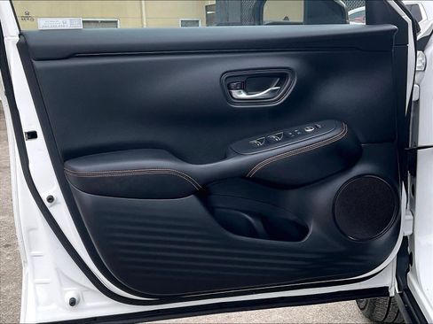 Used 2023 Honda HR-V Sport image 9