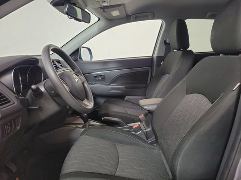 Used 2025 Mitsubishi Outlander Sport LE AWD/4WD image 12